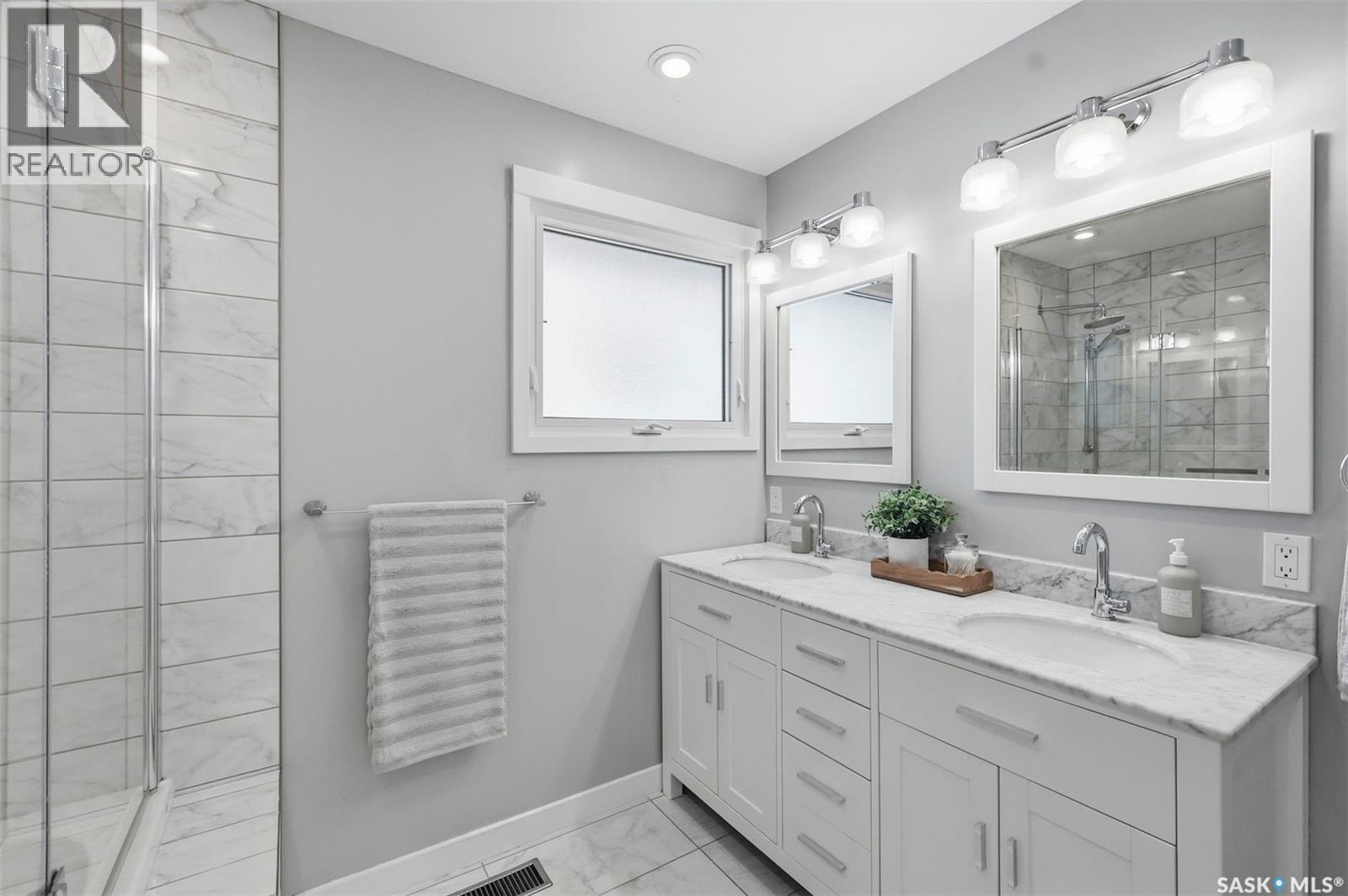 2221 Munroe Avenue S, Saskatoon, SK