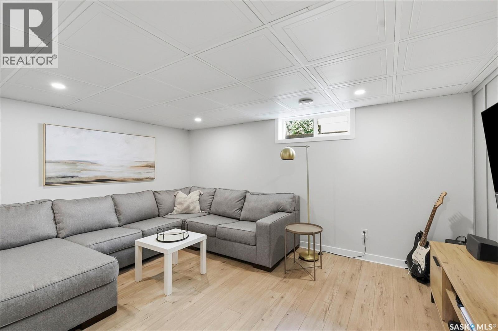 2221 Munroe Avenue S, Saskatoon, SK