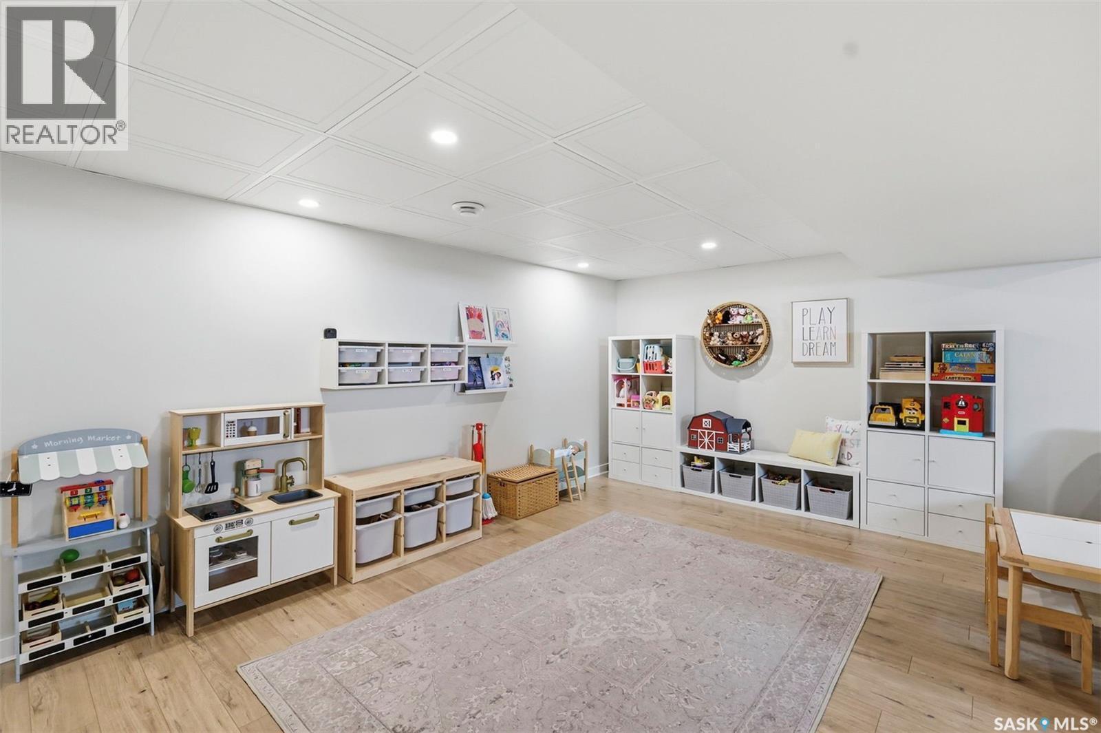 2221 Munroe Avenue S, Saskatoon, SK