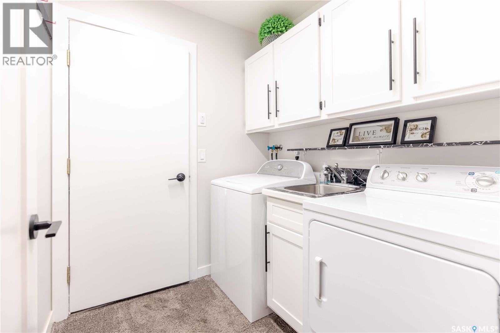 206 Braemar Bay, Saskatoon, SK