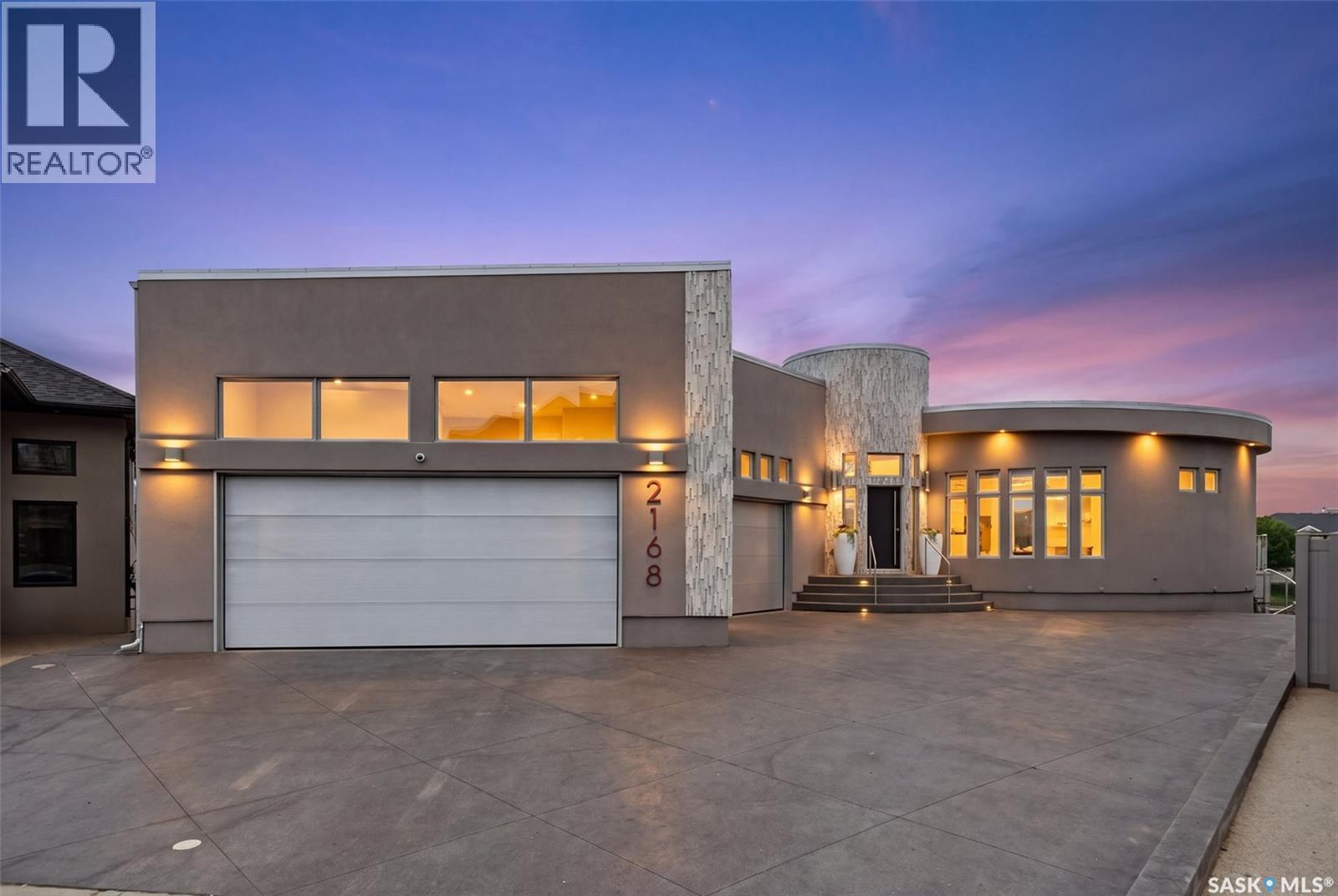 2168 Riverbend Cove, Regina, SK