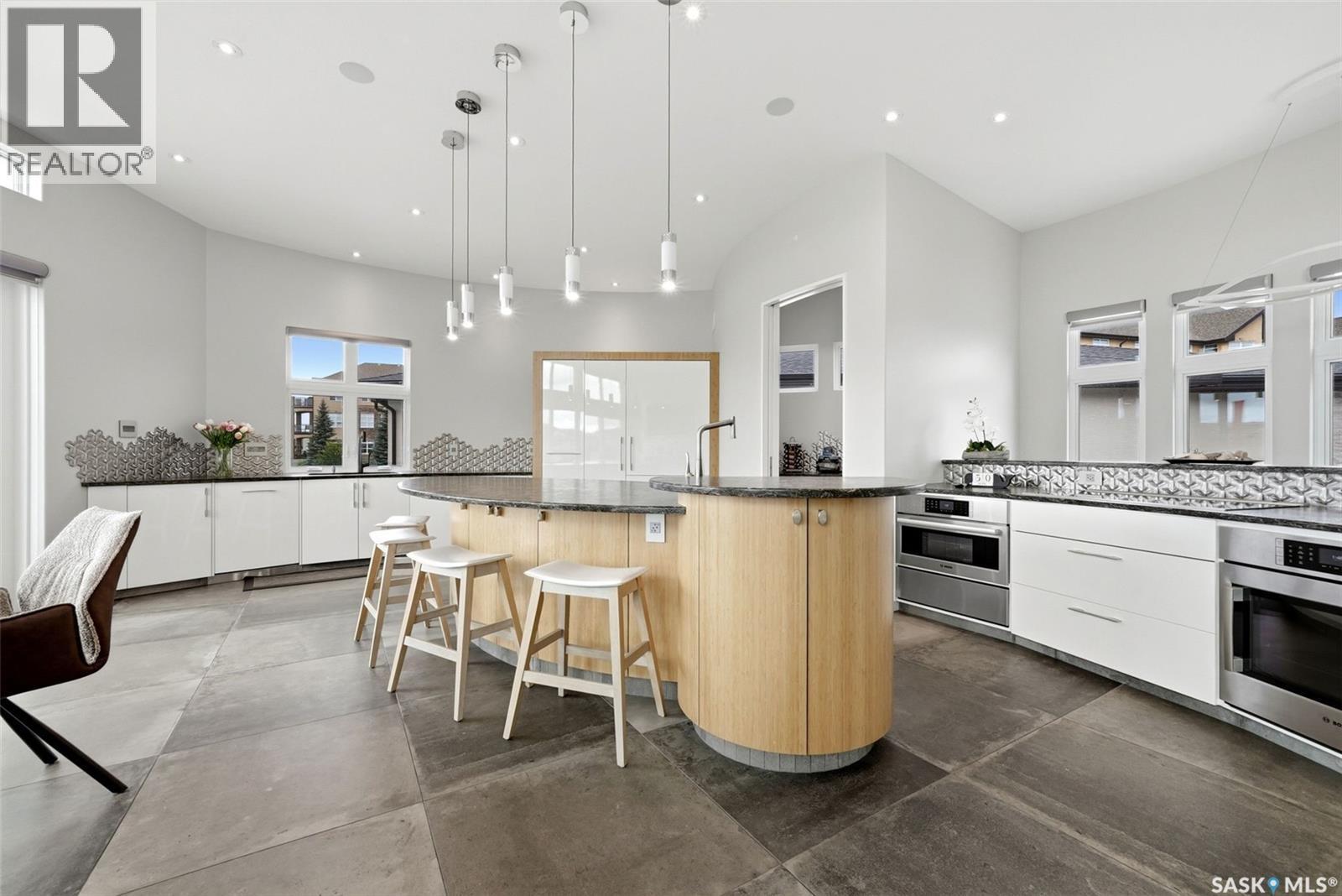 2168 Riverbend Cove, Regina, SK