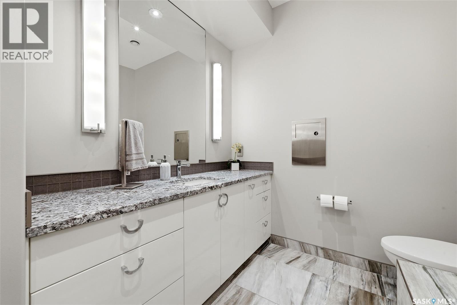 2168 Riverbend Cove, Regina, SK