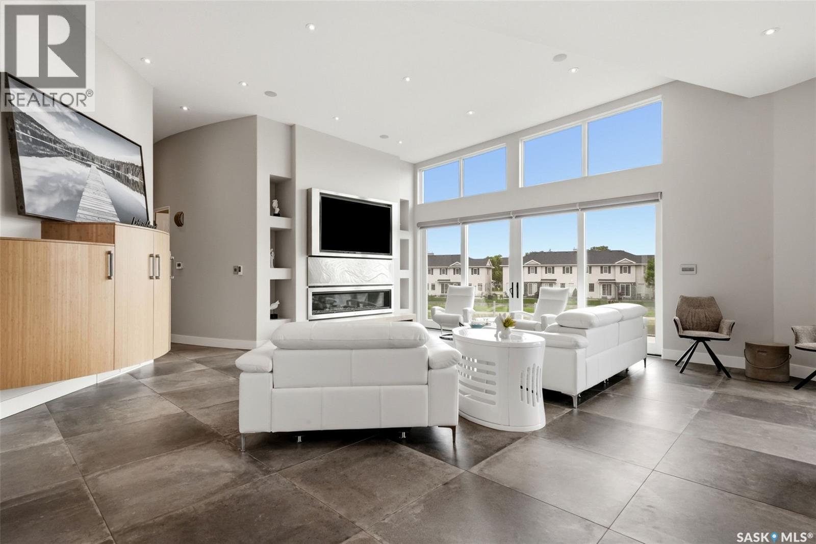 2168 Riverbend Cove, Regina, SK