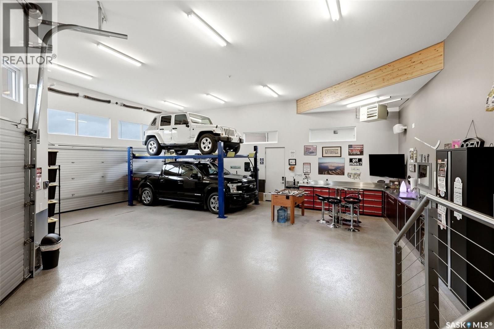 2168 Riverbend Cove, Regina, SK