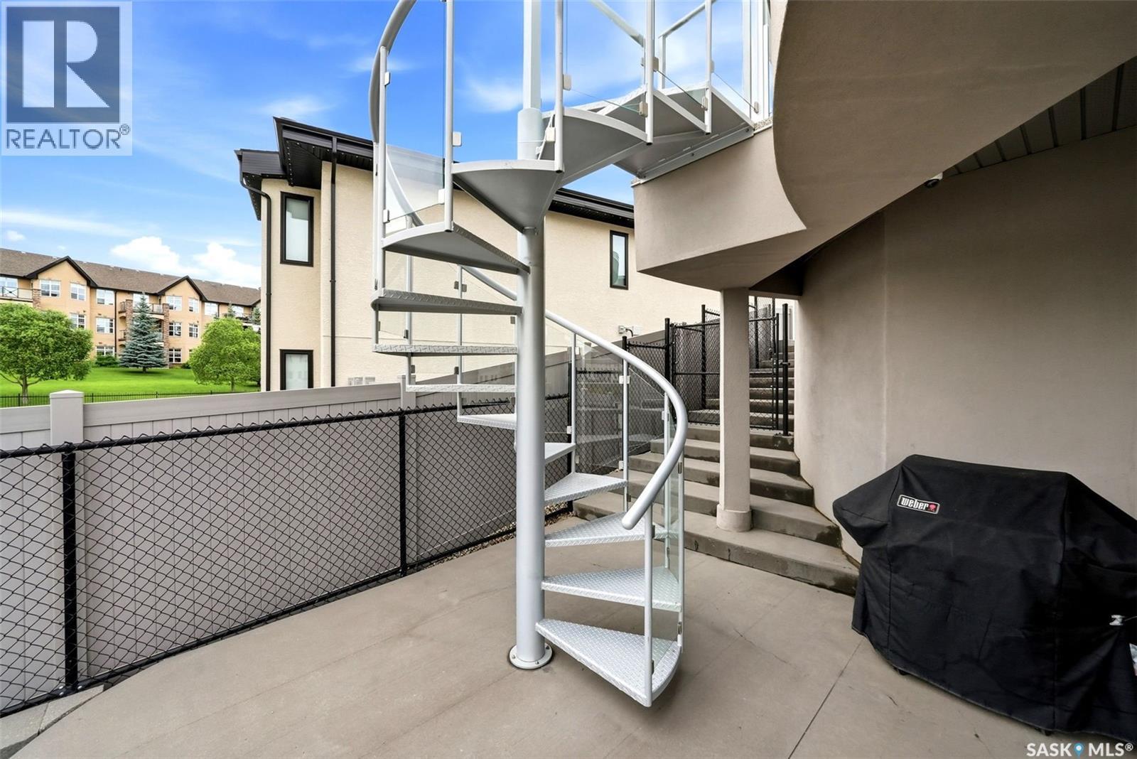 2168 Riverbend Cove, Regina, SK