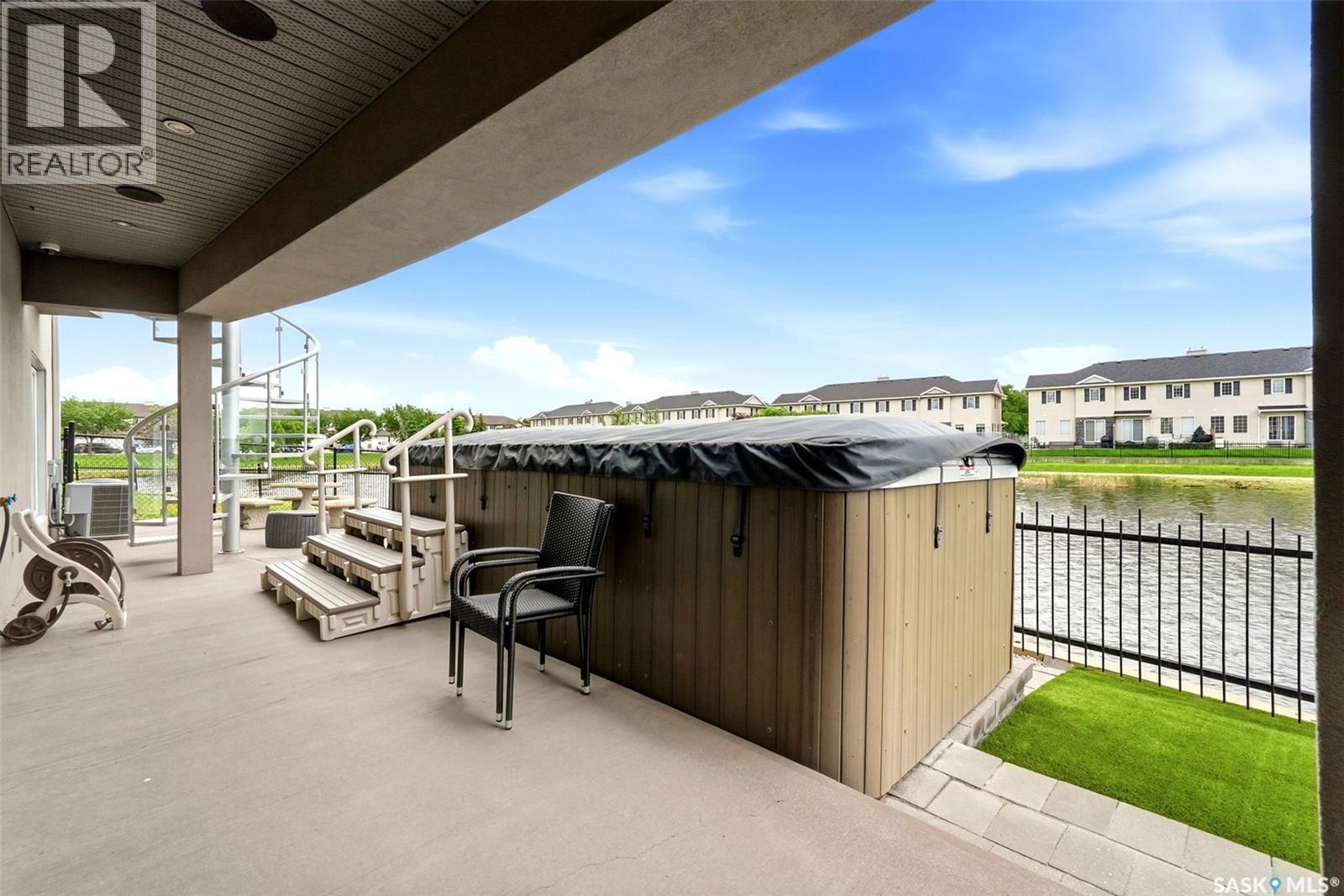2168 Riverbend Cove, Regina, SK