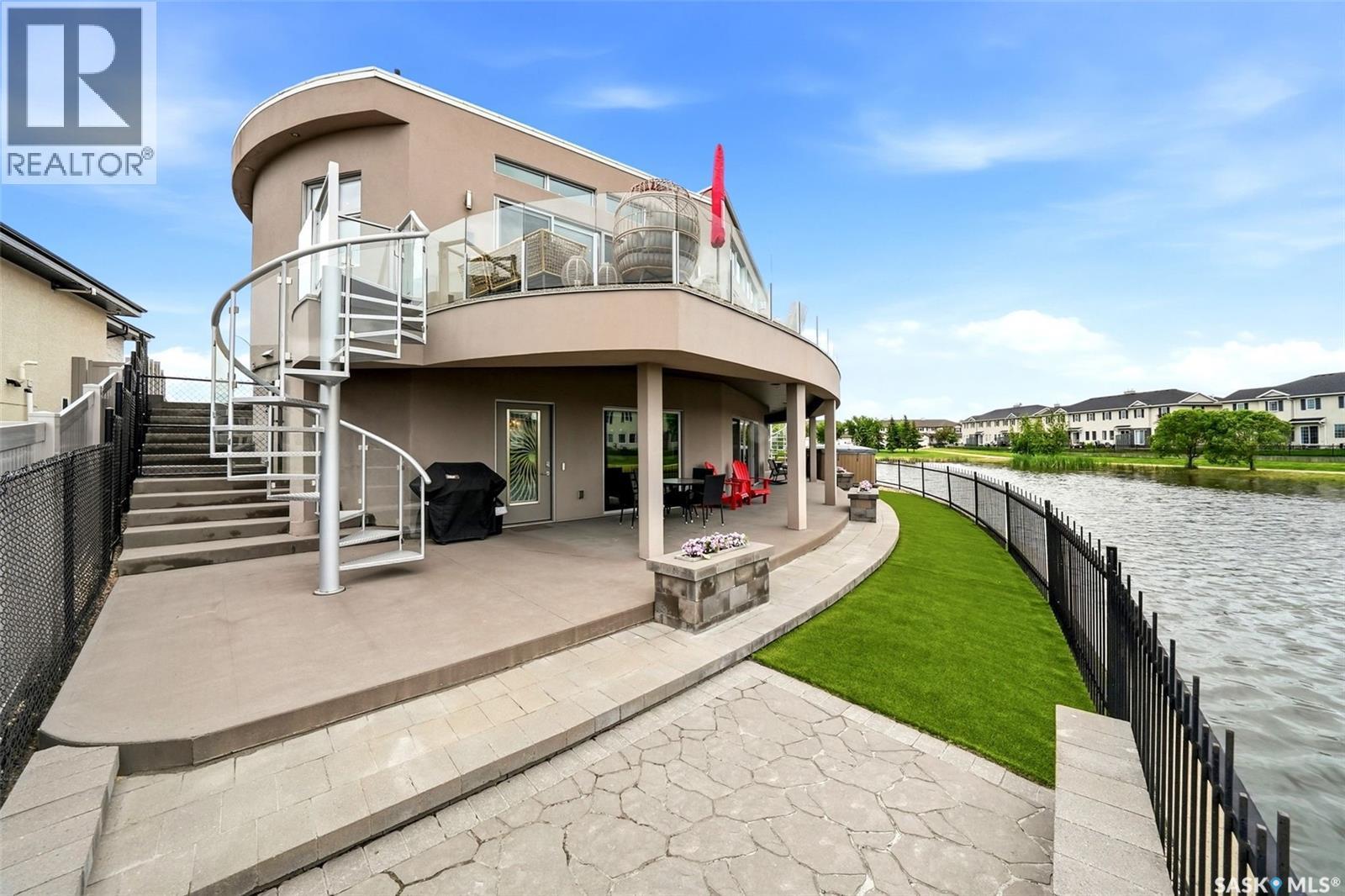 2168 Riverbend Cove, Regina, SK