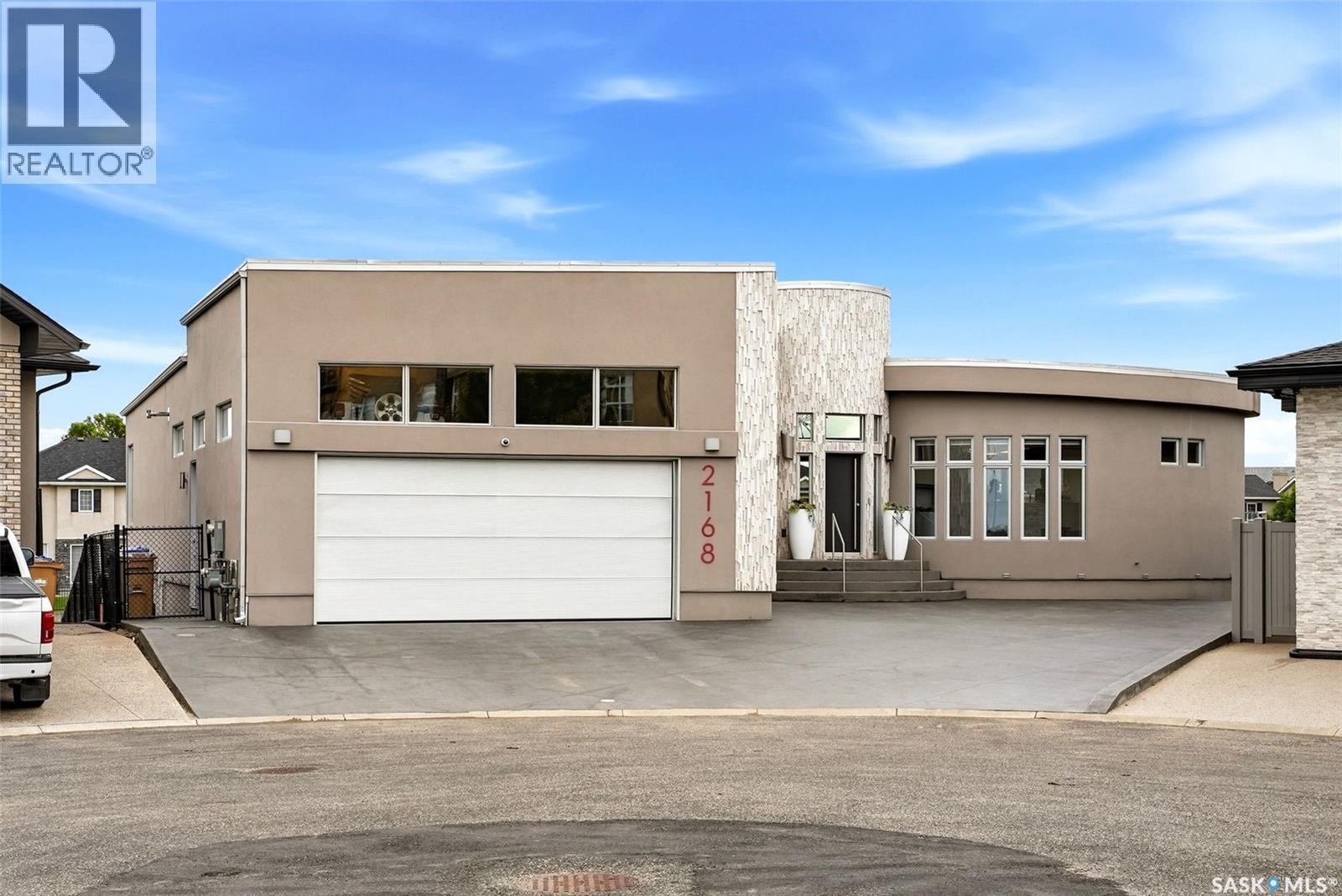 2168 Riverbend Cove, Regina, SK