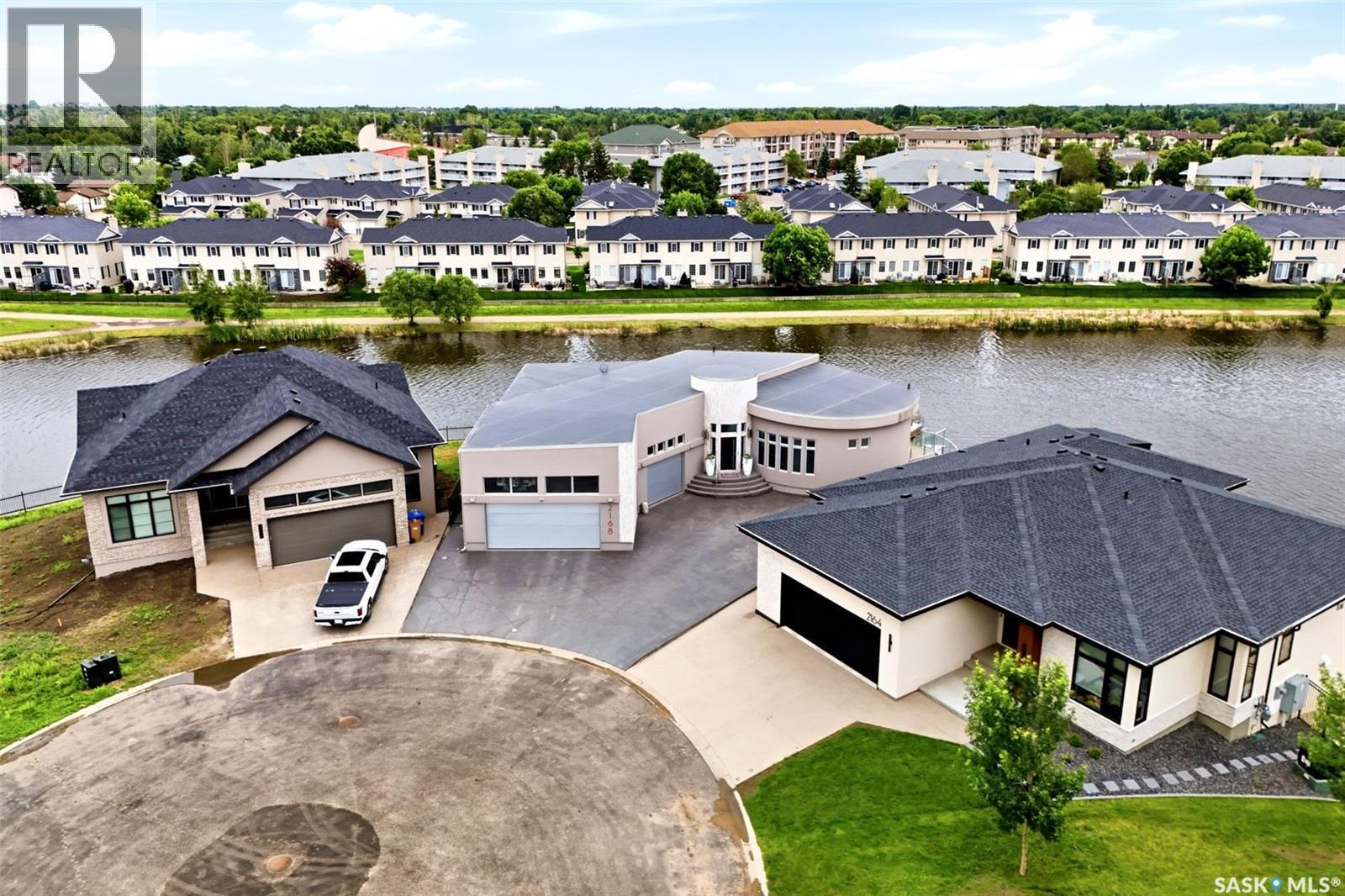 2168 Riverbend Cove, Regina, SK