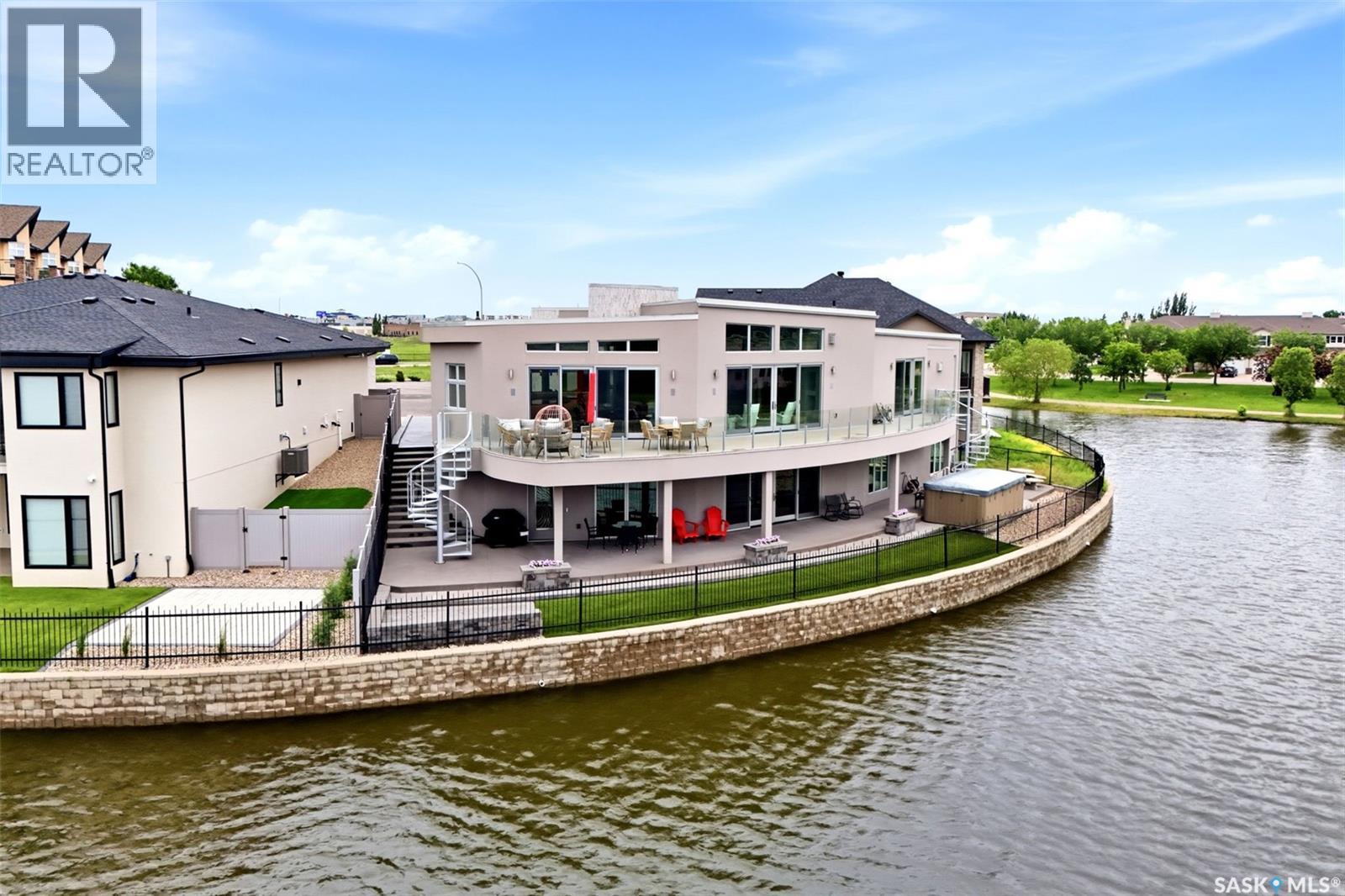 2168 Riverbend Cove, Regina, SK