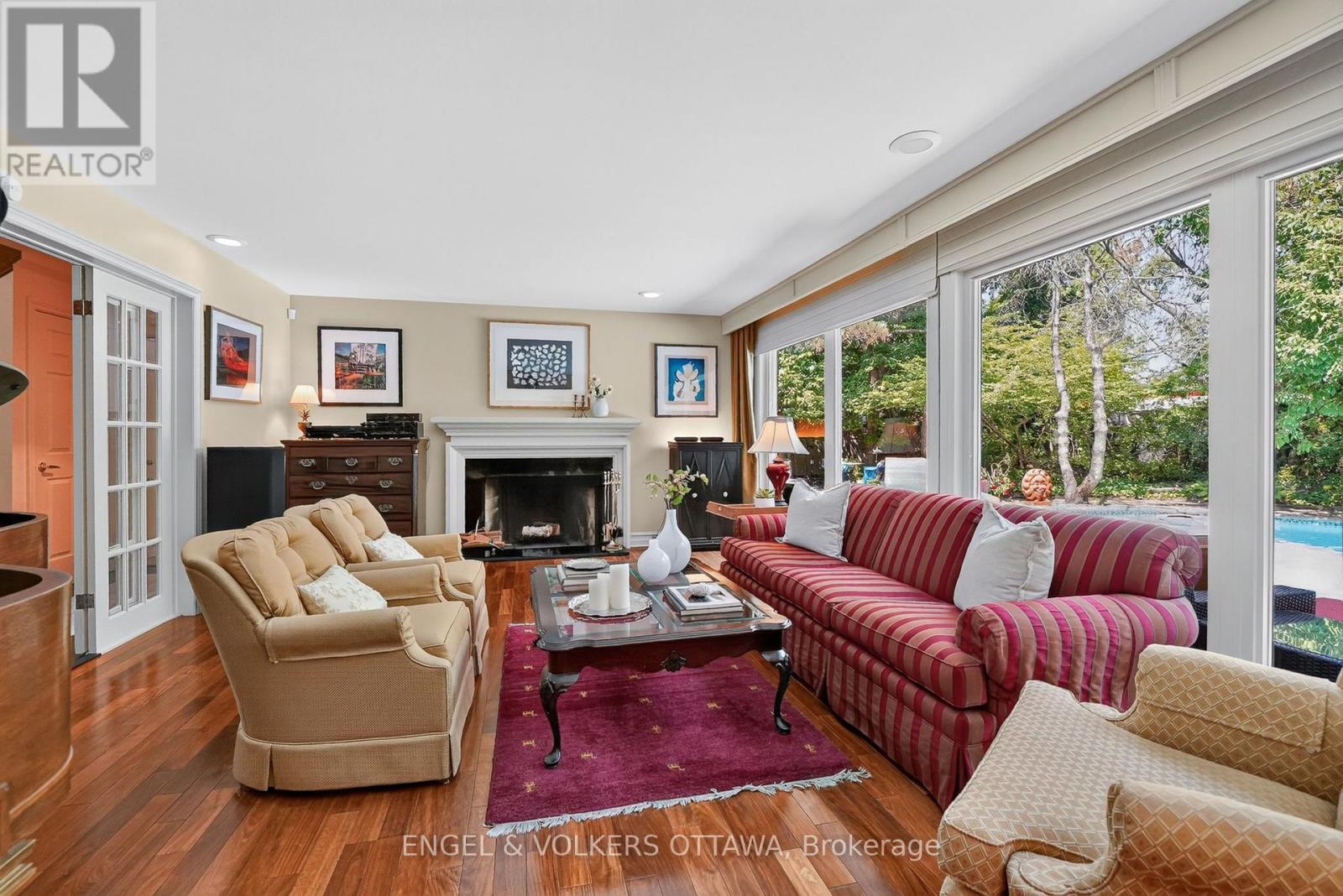 1907 Fairmeadow Crescent, Ottawa, ON