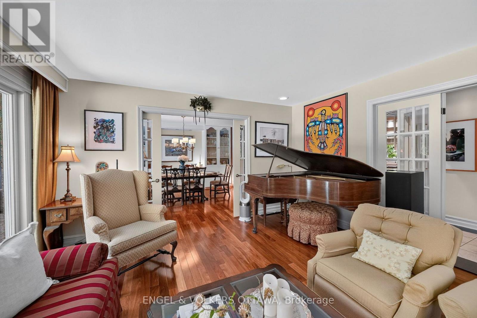 1907 Fairmeadow Crescent, Ottawa, ON