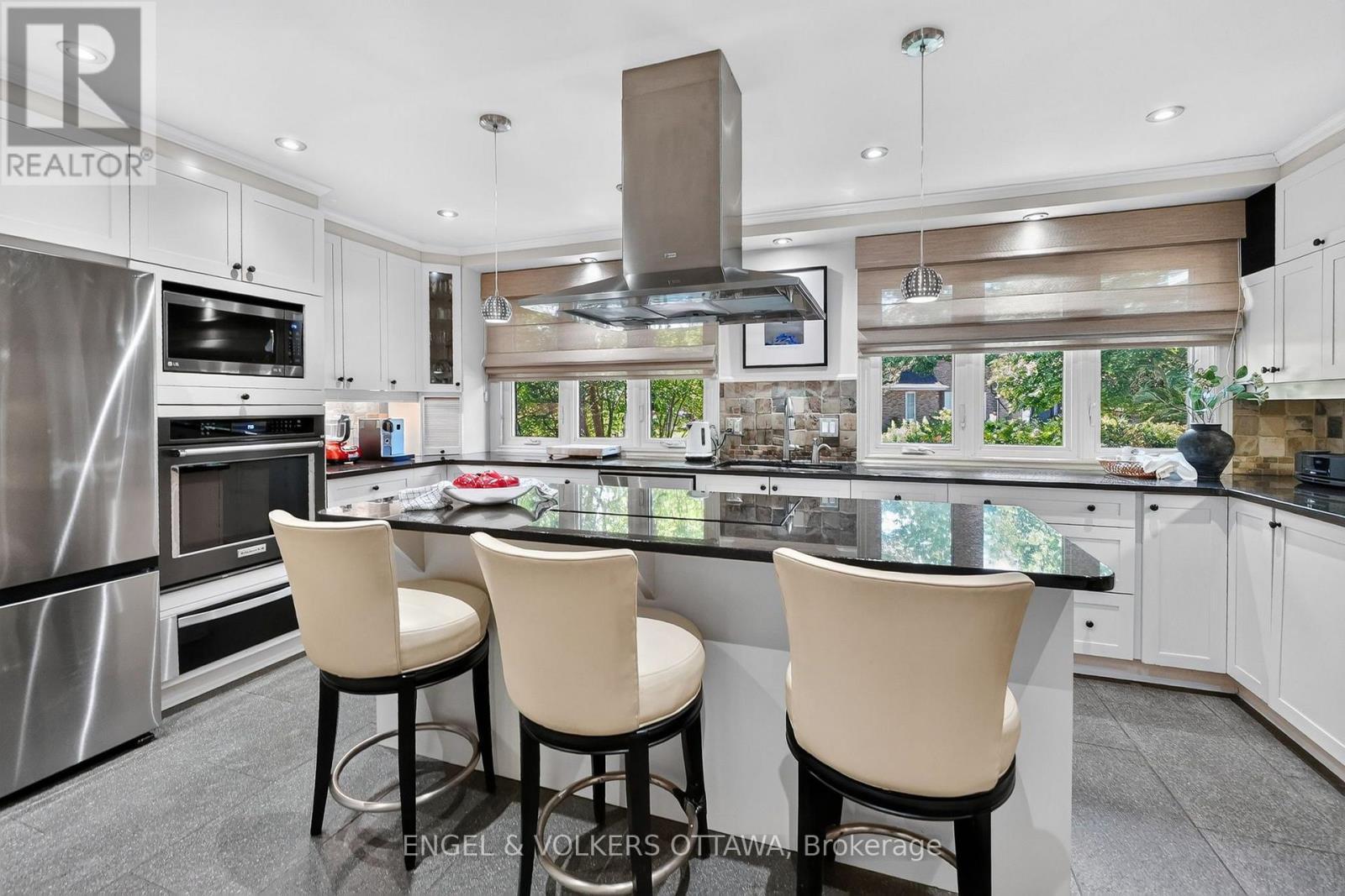 1907 Fairmeadow Crescent, Ottawa, ON