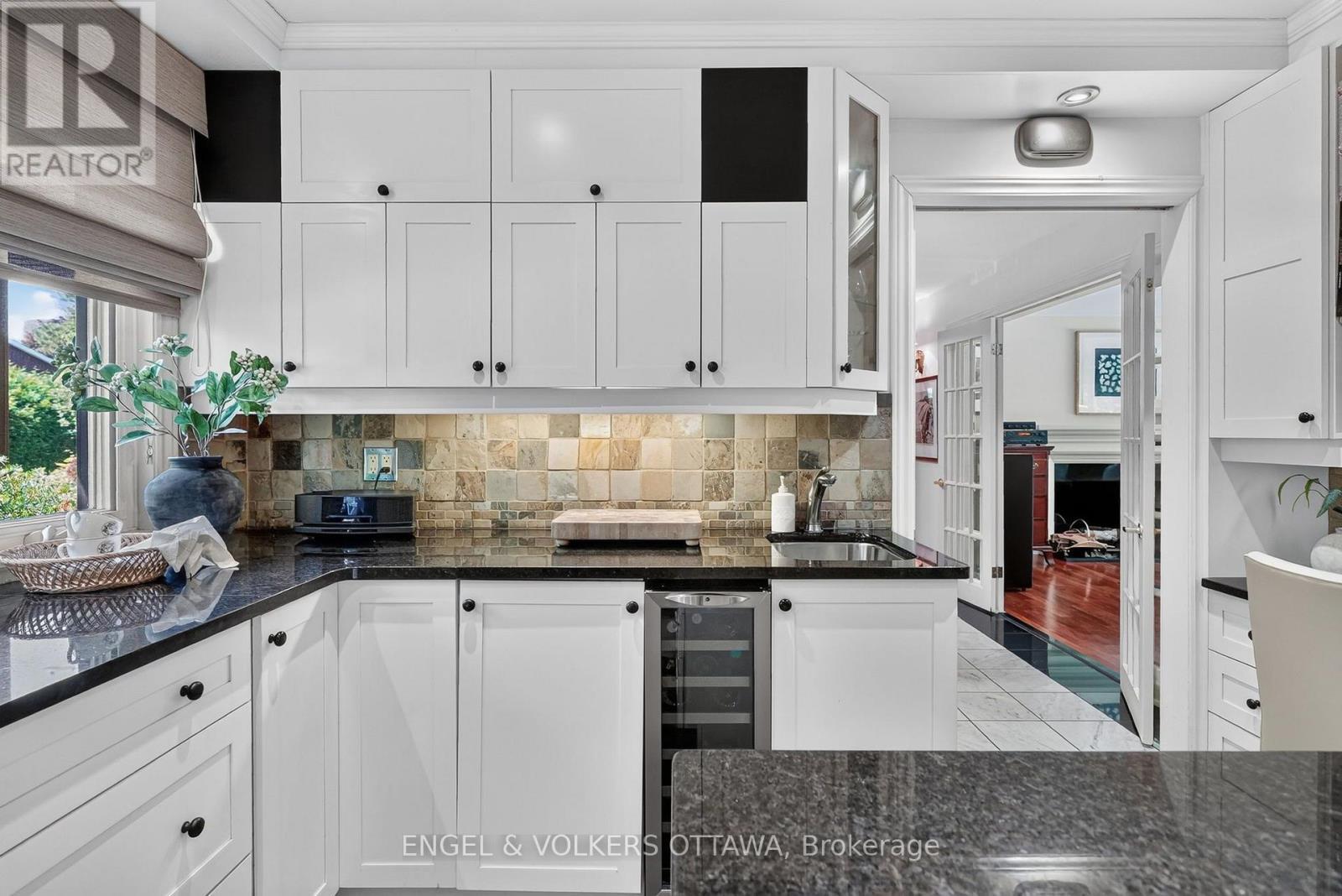 1907 Fairmeadow Crescent, Ottawa, ON