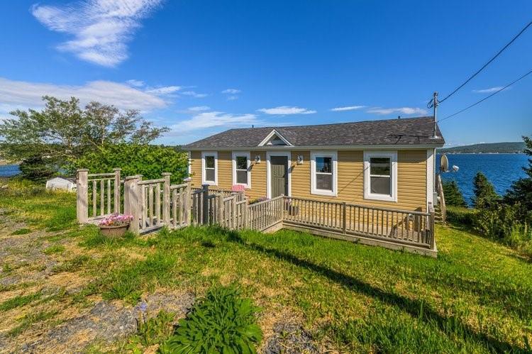 21 Front Road, Dildo, NL