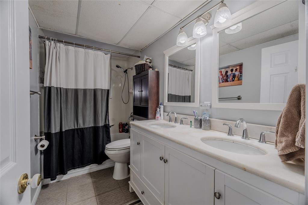 16 Mccutcheons Road, Conception Bay South, NL