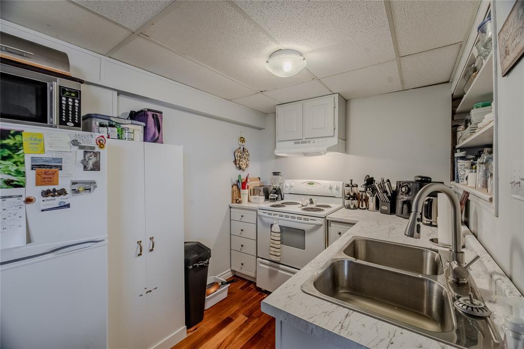 16 Mccutcheons Road, Conception Bay South, NL
