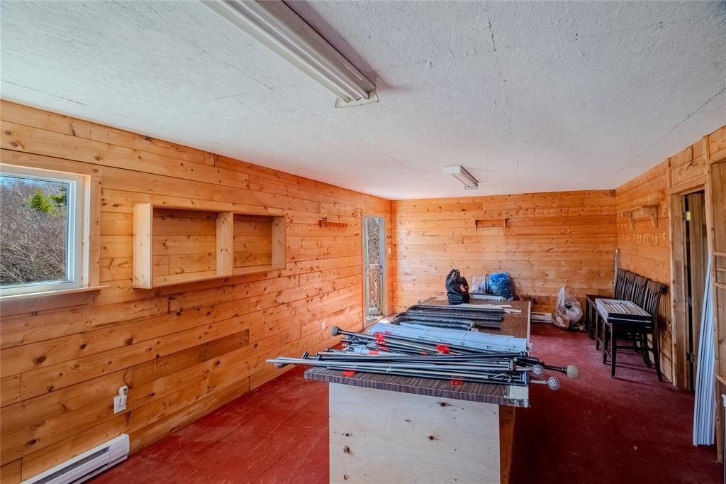 16 Mccutcheons Road, Conception Bay South, NL