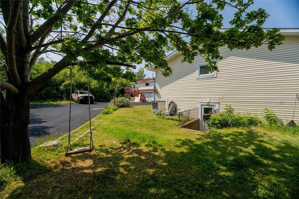 16 Mccutcheons Road, Conception Bay South, NL