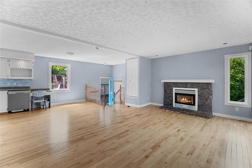 16 Mccutcheons Road, Conception Bay South, NL