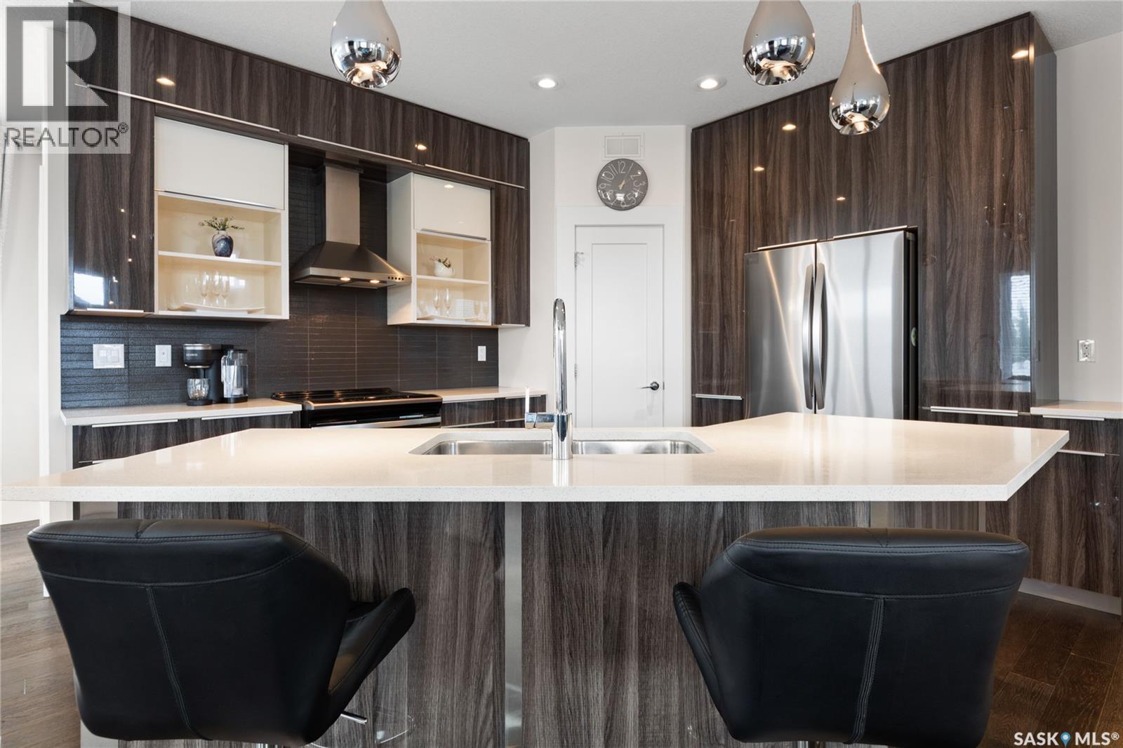 202 Glacial Shores Cove, Saskatoon, SK