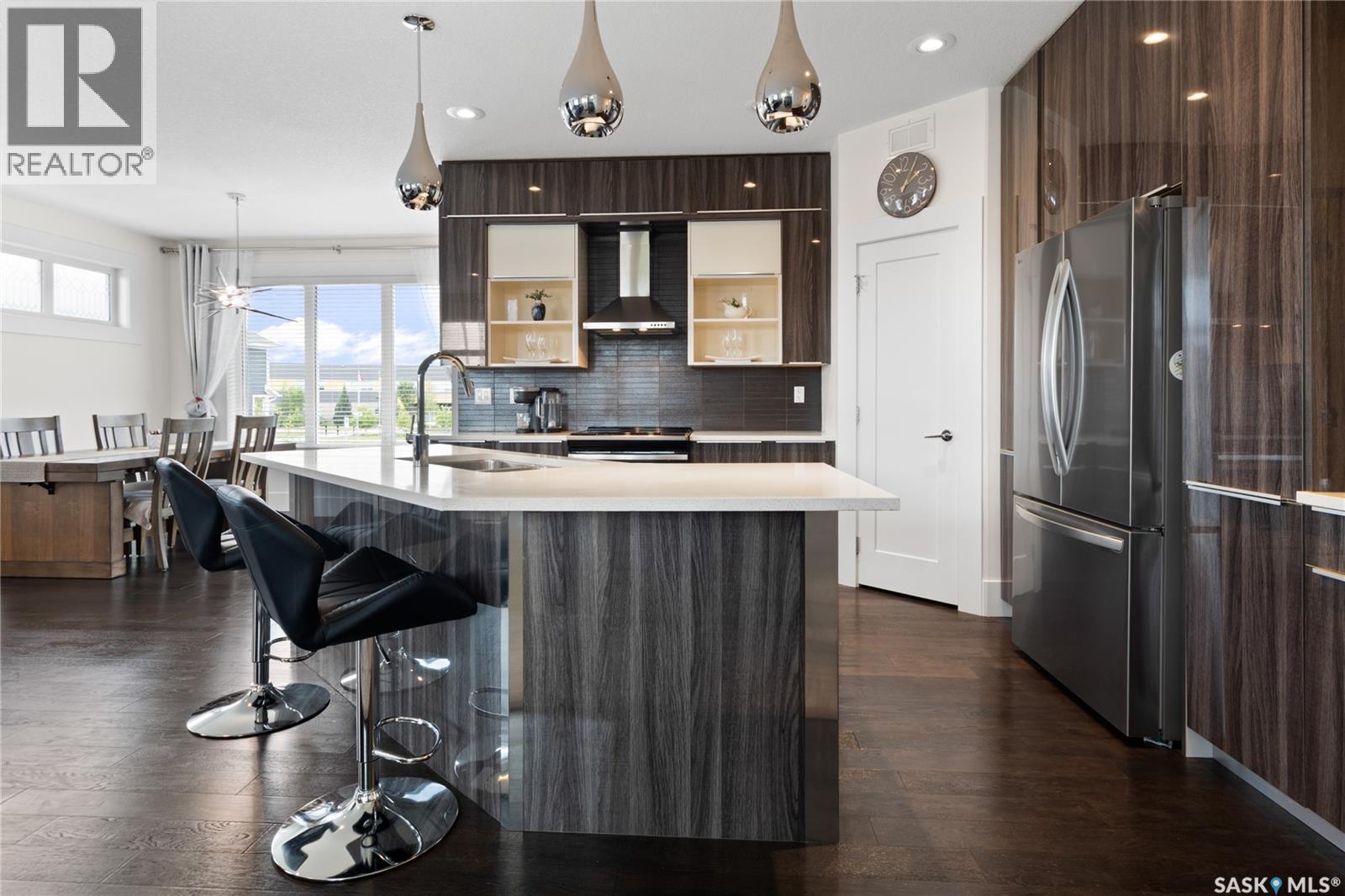 202 Glacial Shores Cove, Saskatoon, SK