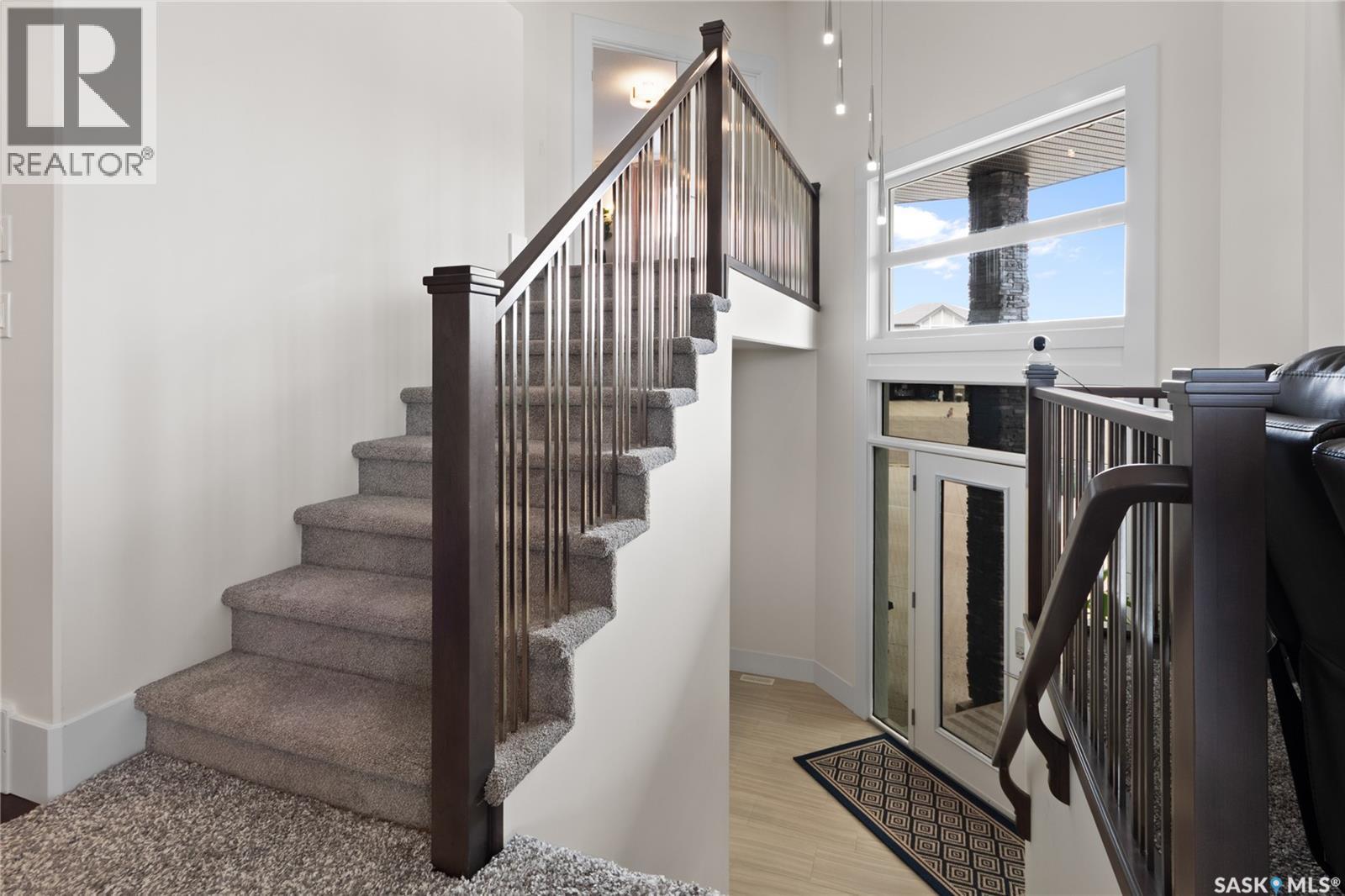 202 Glacial Shores Cove, Saskatoon, SK