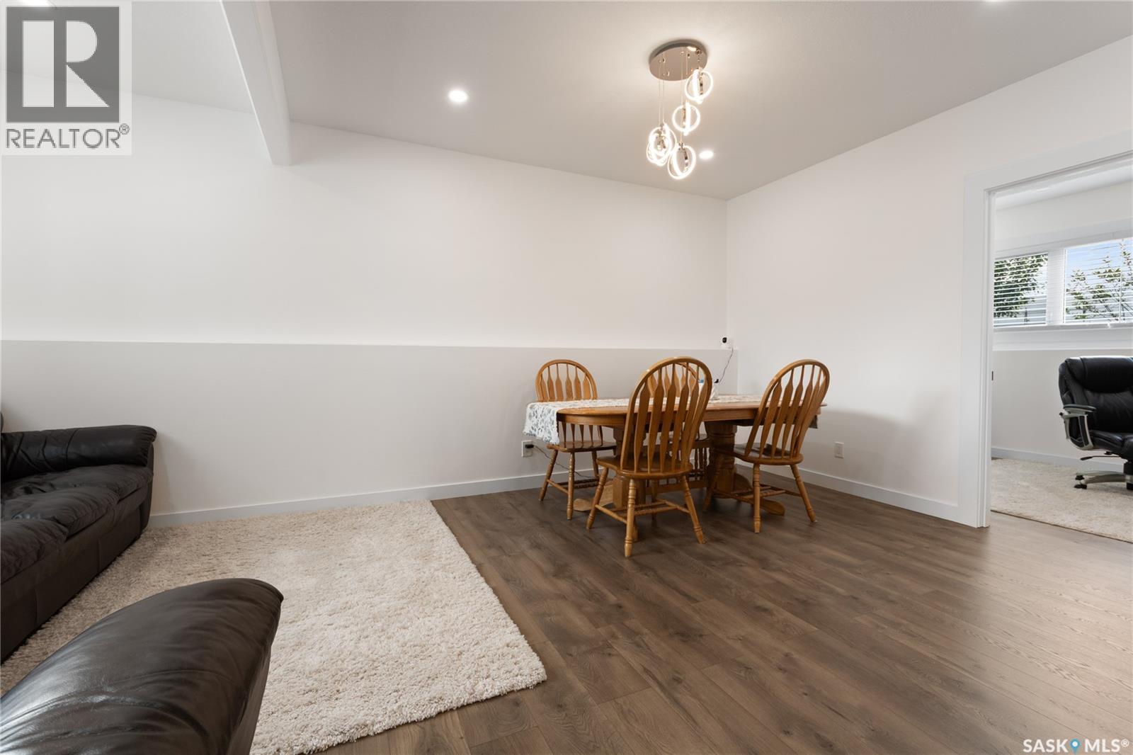 202 Glacial Shores Cove, Saskatoon, SK