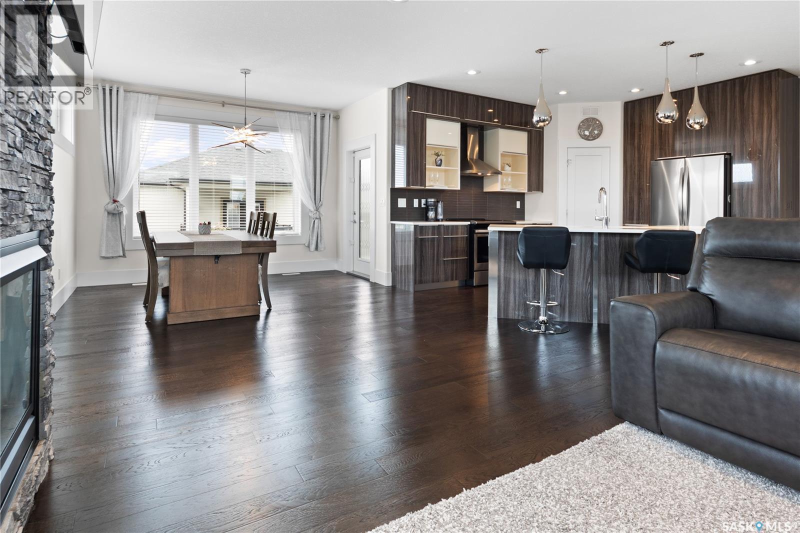 202 Glacial Shores Cove, Saskatoon, SK