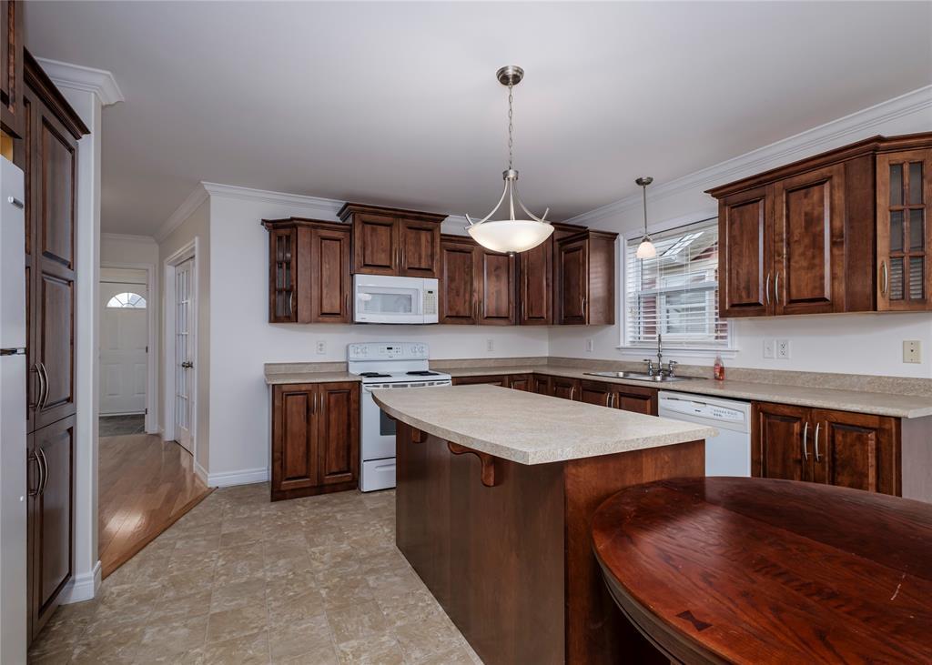 80 Shortall Street, St. John'S, NL - Indoor Photo Showing Kitchen