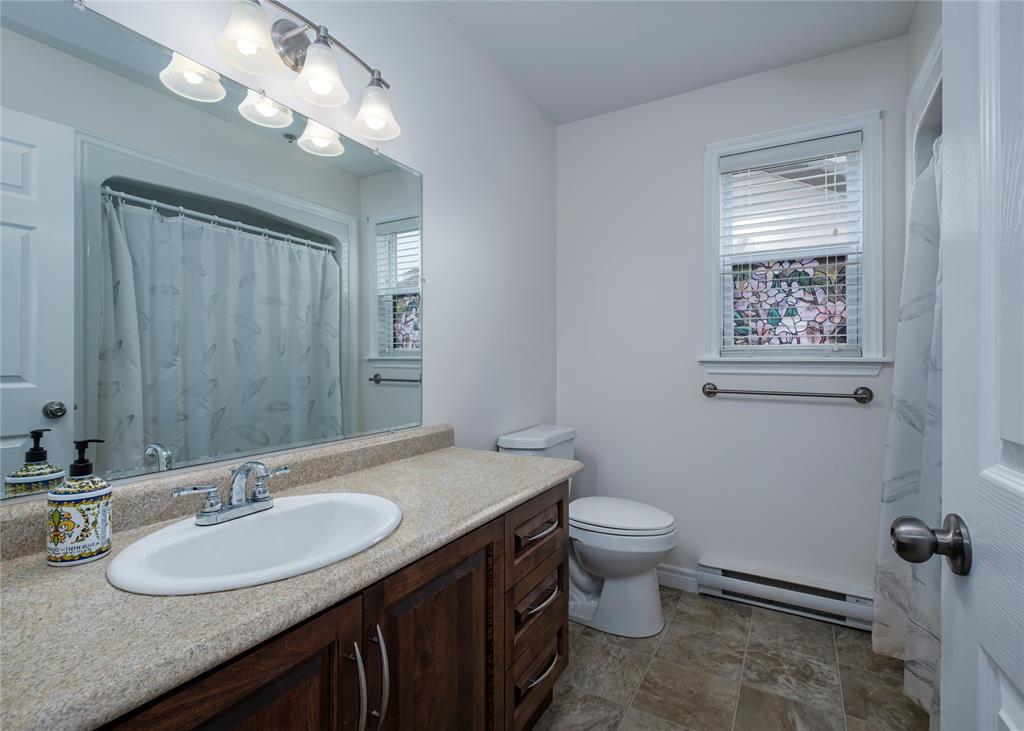 80 Shortall Street, St. John'S, NL - Indoor Photo Showing Bathroom