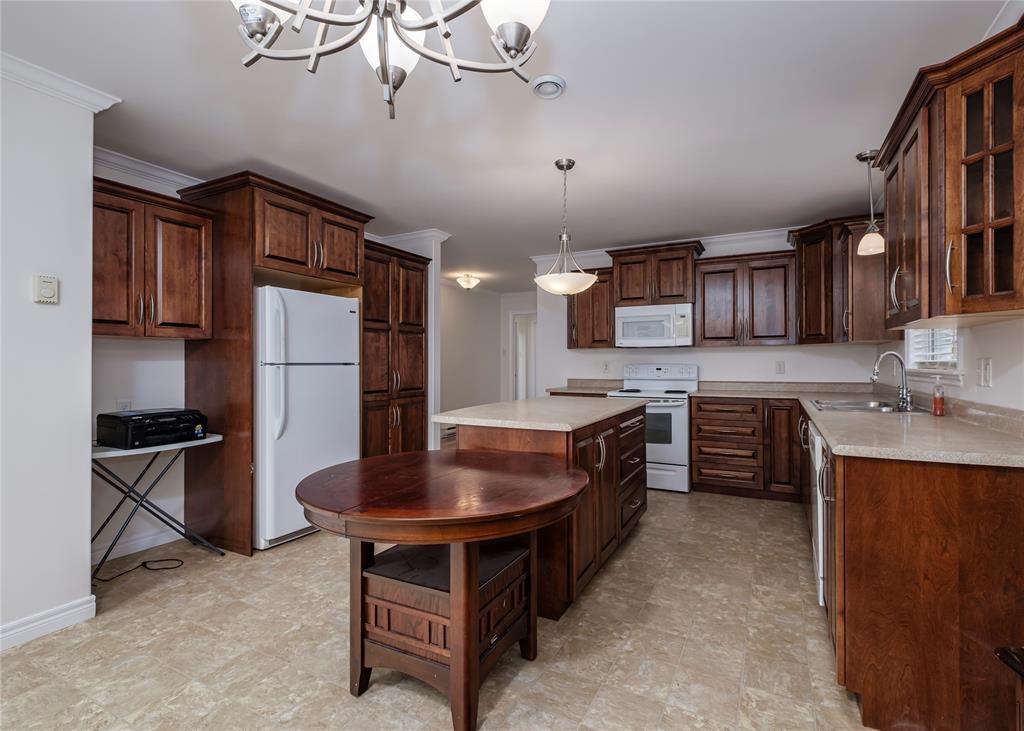 80 Shortall Street, St. John'S, NL - Indoor Photo Showing Kitchen