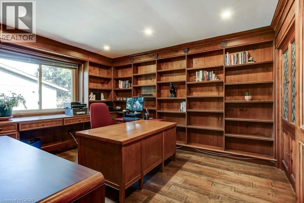 215 Briar Hill Crescent, Ancaster, ON - Indoor Photo Showing Office