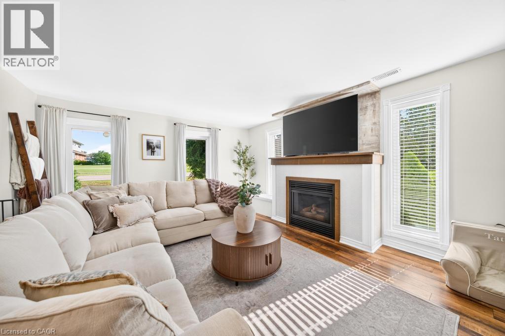9535 Regional Rd 9, Caistor Centre, ON