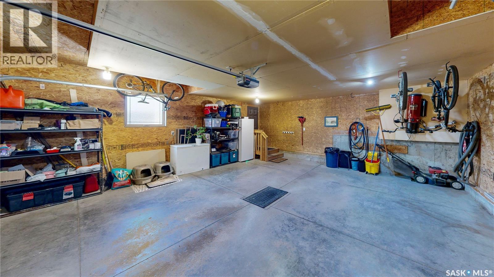8095 Fairways West Drive, Regina, SK