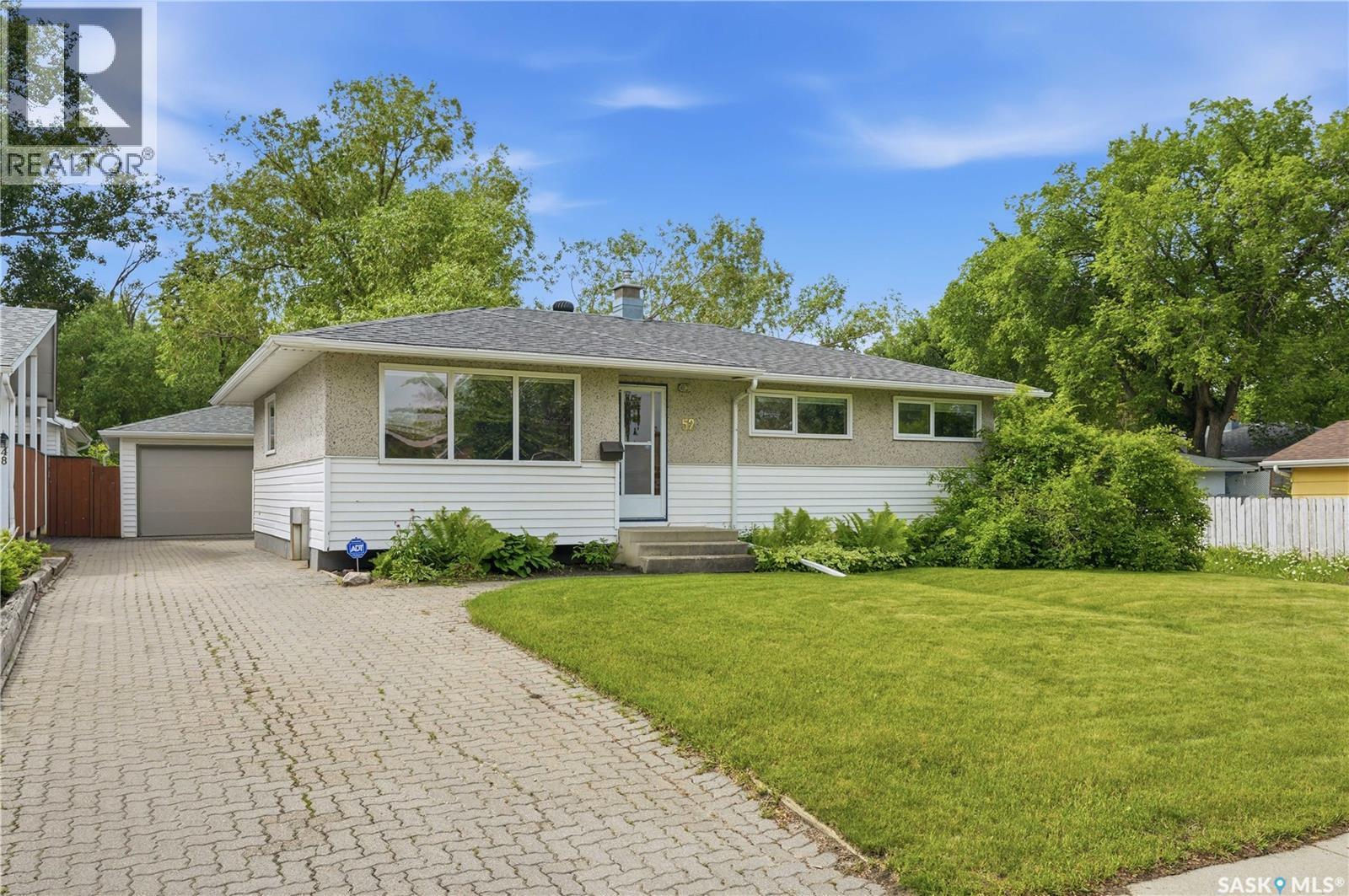 52 Tucker Crescent, Saskatoon, SK