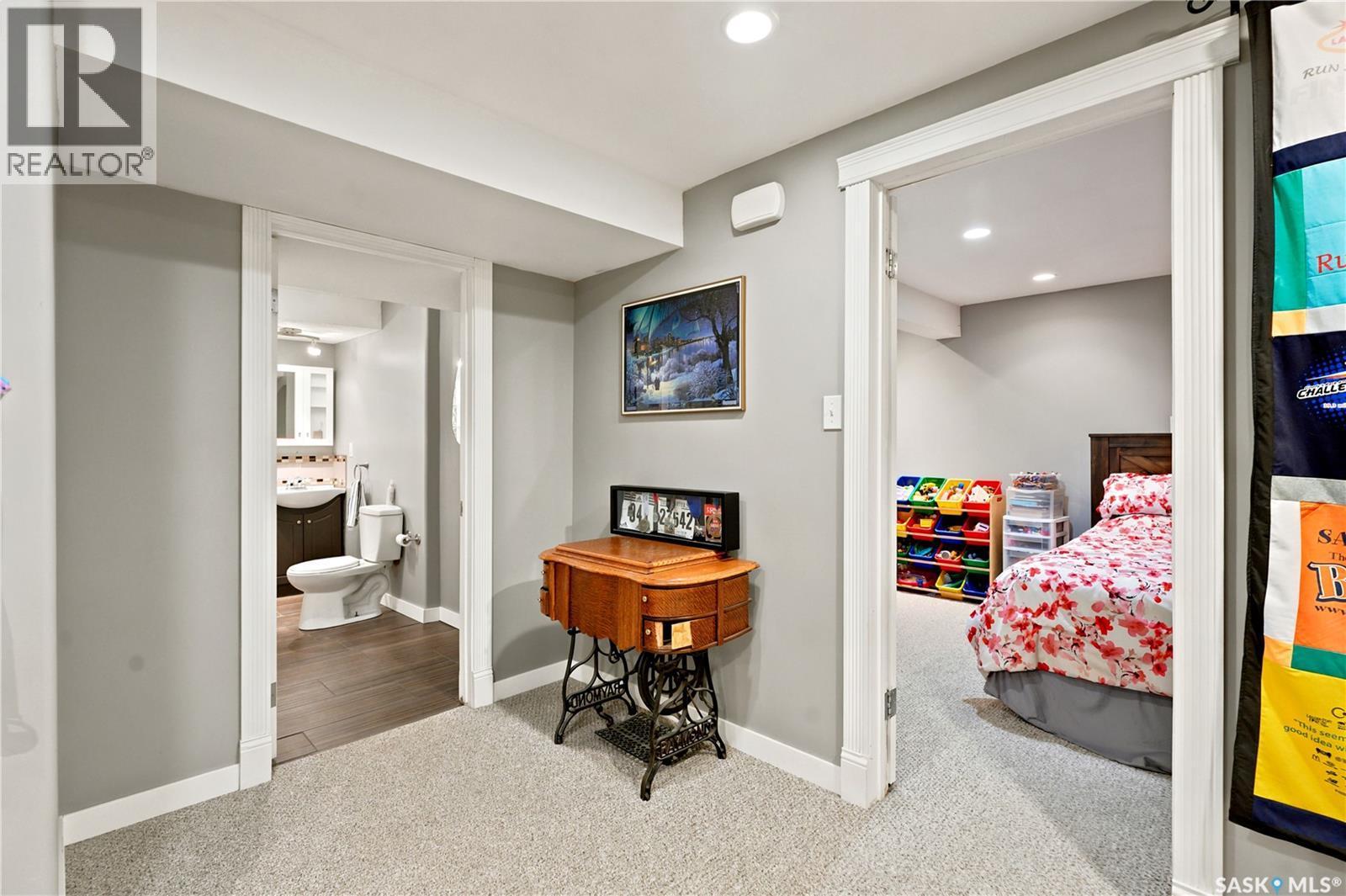52 Tucker Crescent, Saskatoon, SK