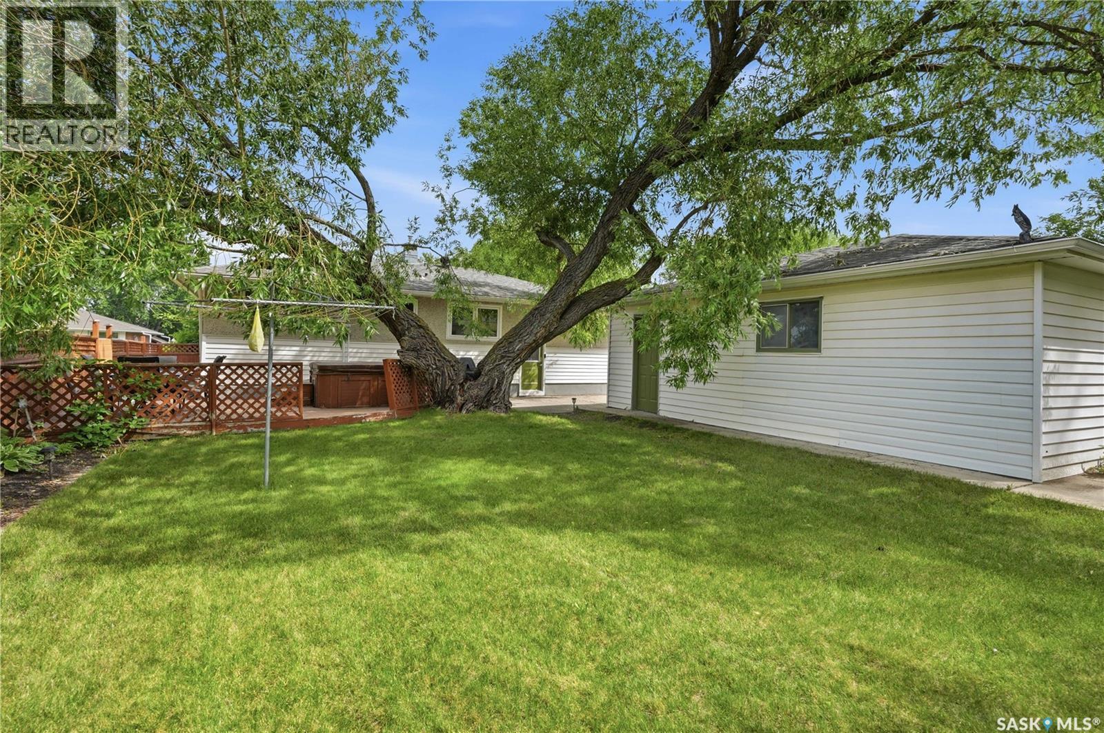 52 Tucker Crescent, Saskatoon, SK