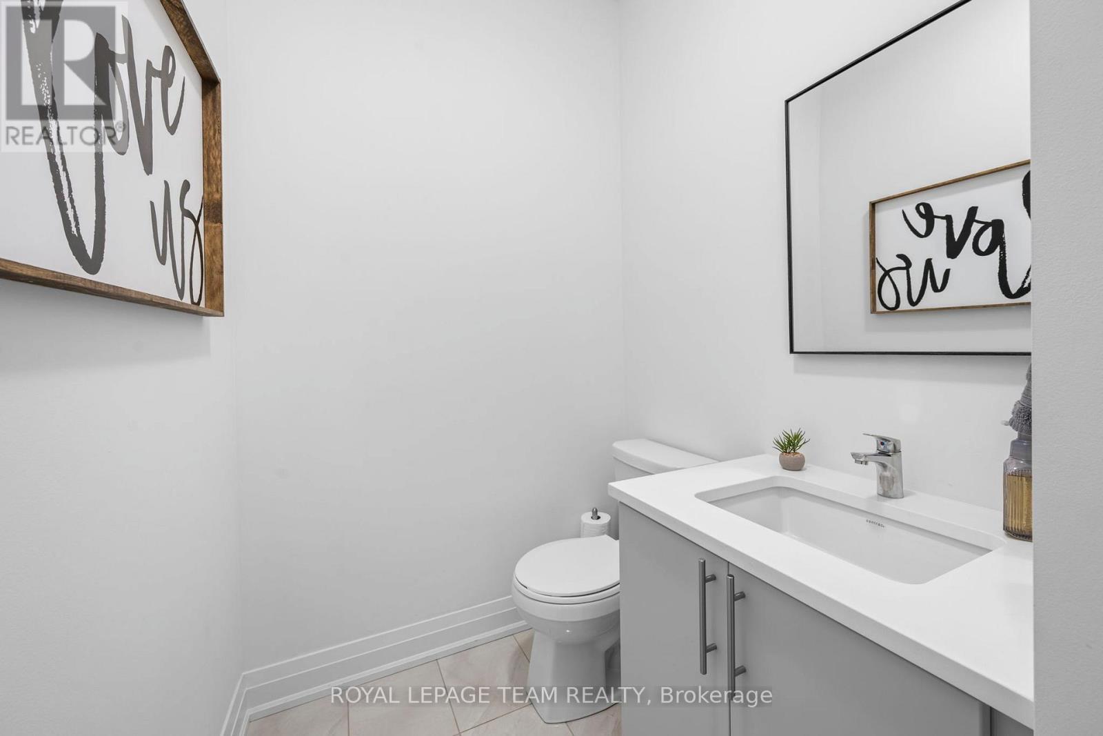 437 Fleet Canuck Private, Ottawa, ON