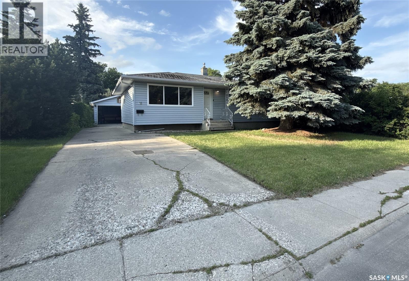 68 Wentworth Crescent, Saskatoon, SK
