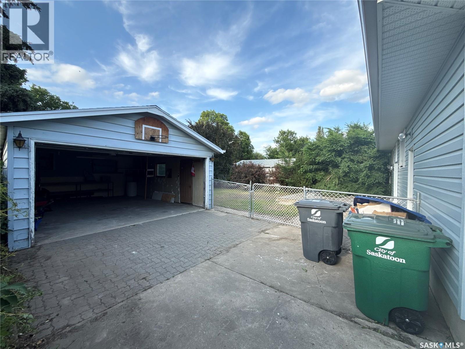 68 Wentworth Crescent, Saskatoon, SK