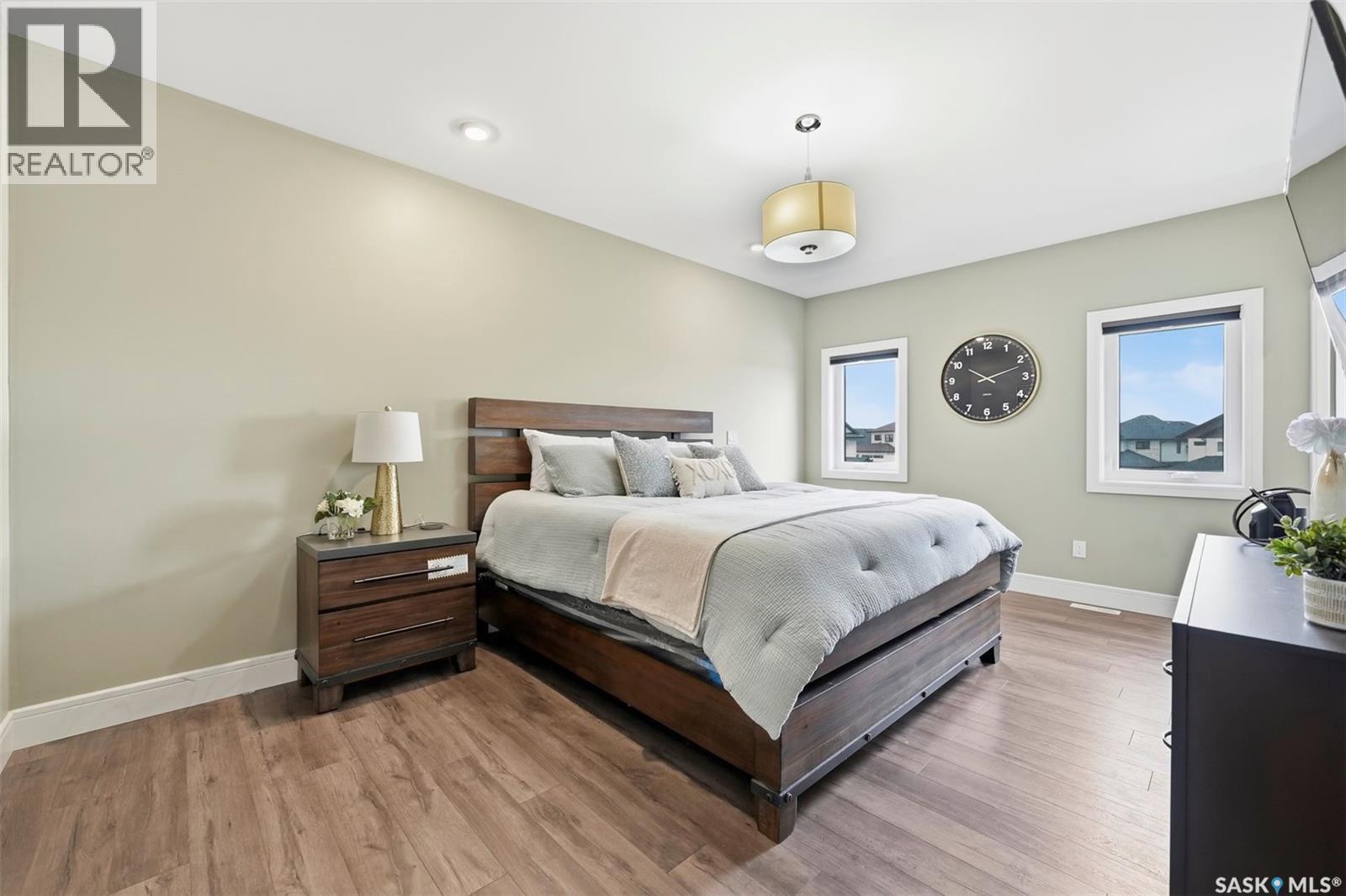 211 Burgess Bay, Saskatoon, SK