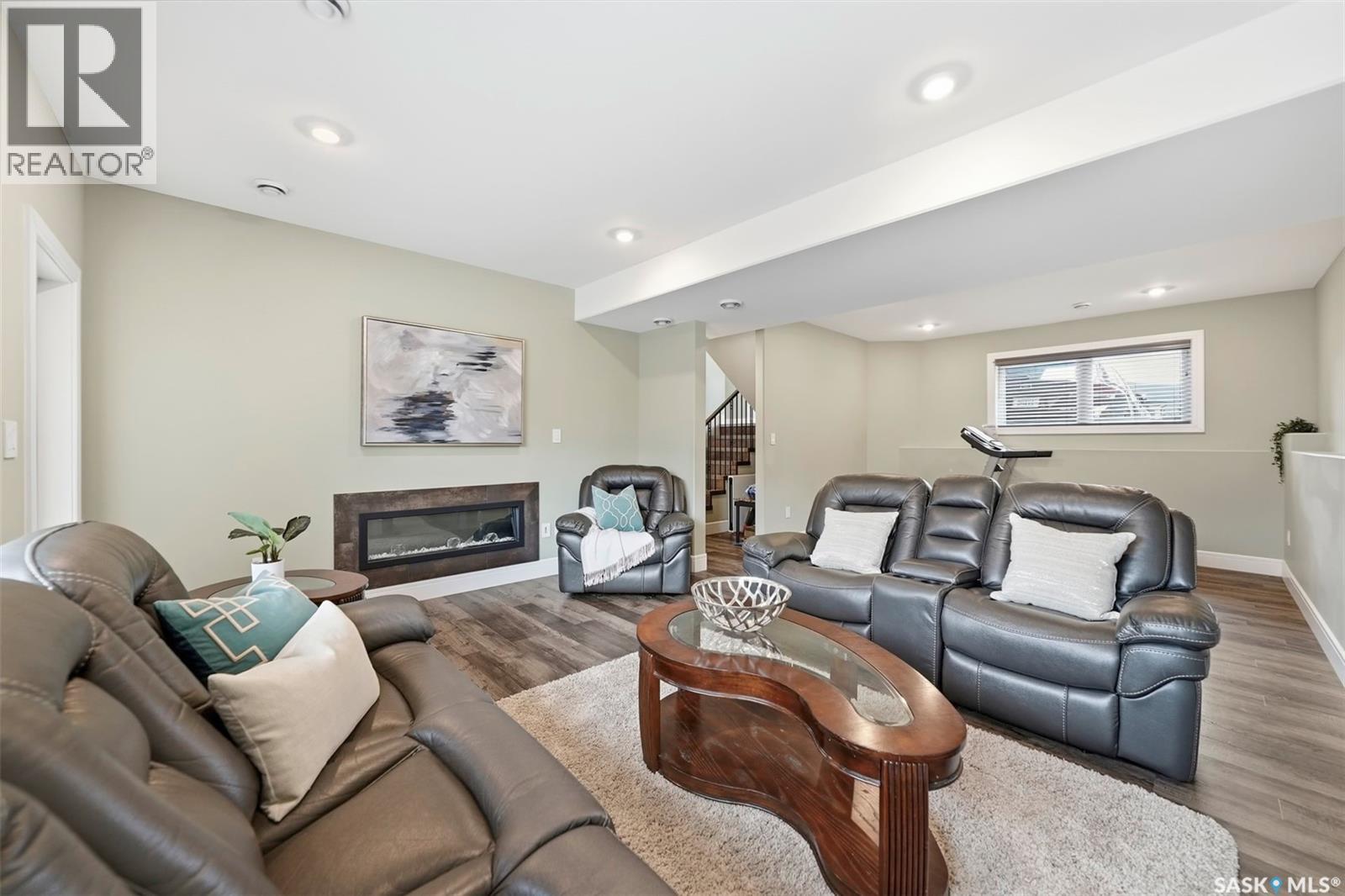 211 Burgess Bay, Saskatoon, SK
