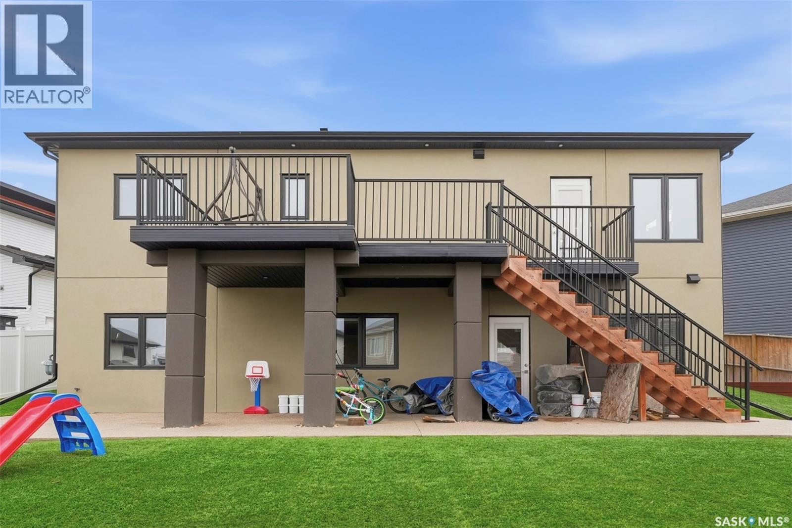 211 Burgess Bay, Saskatoon, SK
