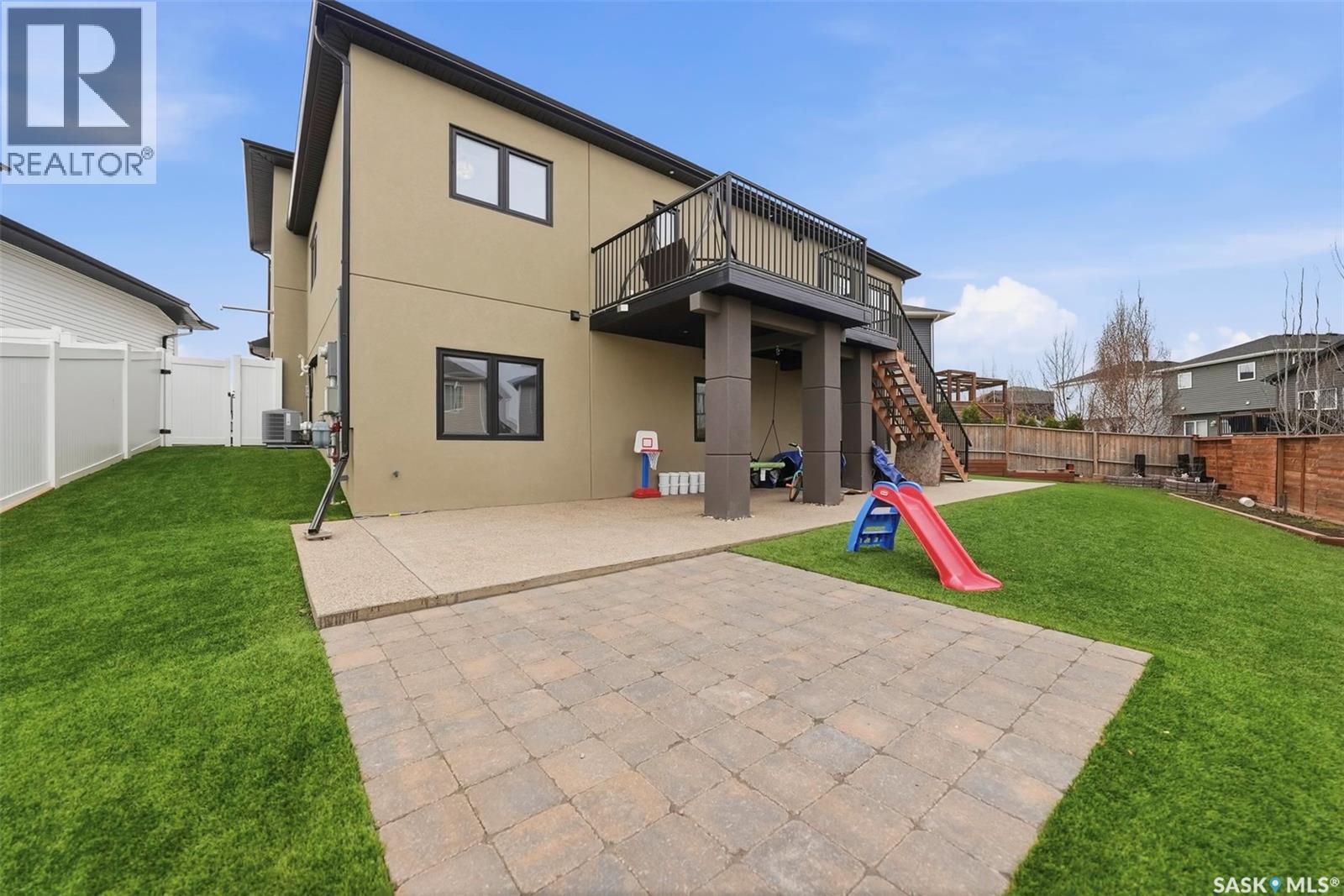 211 Burgess Bay, Saskatoon, SK