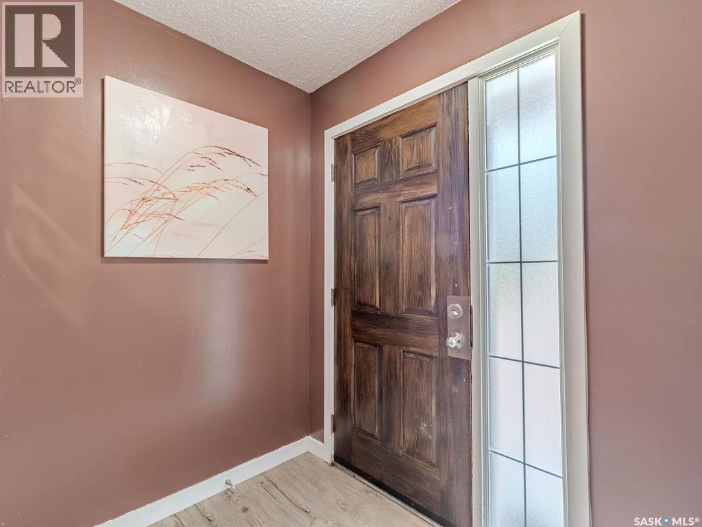 143 135 Ashworth Crescent, Saskatoon, SK