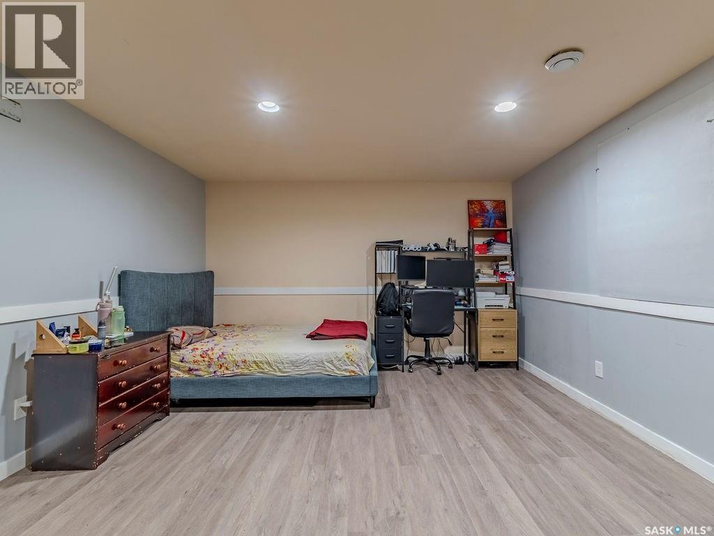 143 135 Ashworth Crescent, Saskatoon, SK