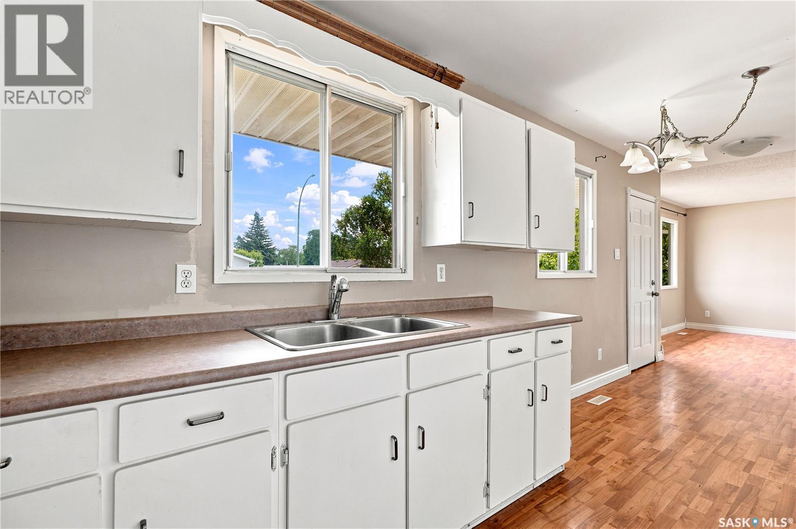 457 Meighen Crescent, Saskatoon, SK