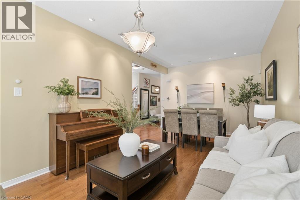 30 Doon Mills Drive, Kitchener, ON - Indoor